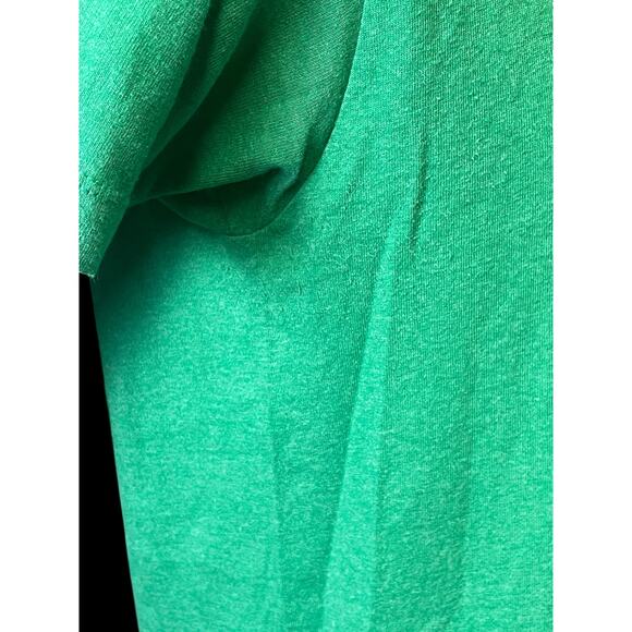 The Muppets Kermit the Frog w/ Headphones Green Graphic Retro T-Shirt Men's Sz M - Picture 8 of 9